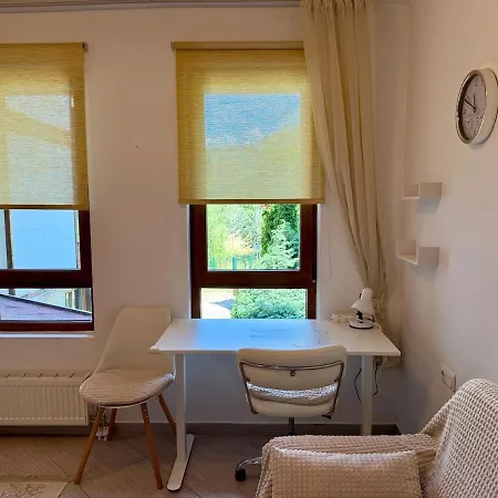 Life Home2host Bansko