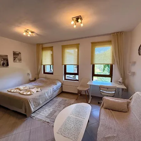 Life Home2host * Bansko